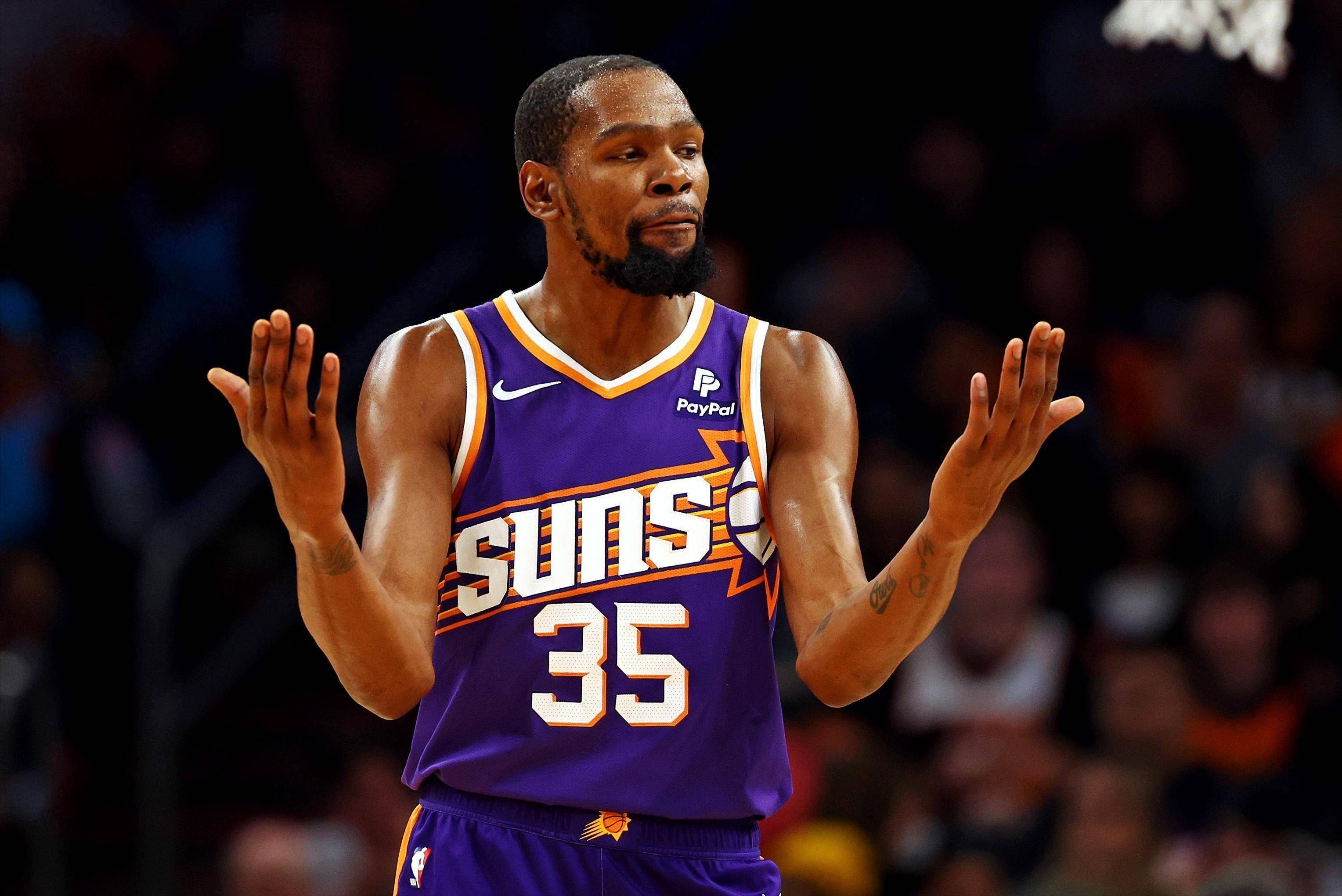 呈现出截然 呈现出截然